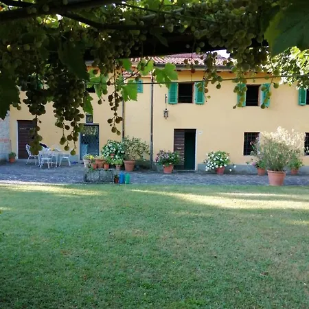 Mugello - Casa Di Campagna Bed & Breakfast *